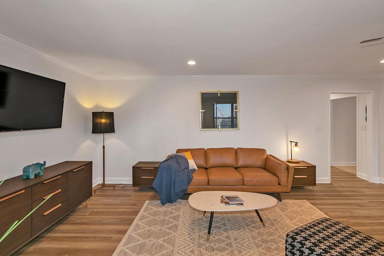 Modern Twist In A Historic Building, Sleeps 6